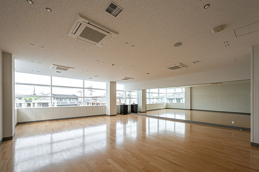 九州産業大学屋内プール