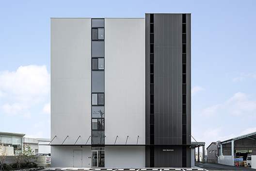 中原工業株式会社本社ビル